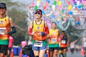 BIB: 425, 40633
                            <button type="button" onclick="openModal(9903391)" class="btn btn-primary btn-sm float-right btn-popup" data-toggle="modal" data-target=".modal-high-quality">
                        <i class="fas fa-shopping-cart"></i> Add to Cart
                    </button>
                                            <button type="button" onclick="isThisMe(9903391, true)" class="btn btn-success btn-sm float-right btn-popup btn-isme hidden" data-toggle="tooltip" data-placement="bottom" title="นี่คือรูปของคุณใช่ไหม คลิกที่นี่เพื่อเอาเข้าอัลบั้ม">
                        <i class="fas fa-plus"></i> Add to album
                    </button>
                    <button type="button" onclick="isThisMe(9903391, false)" class="btn btn-warning btn-sm float-right btn-popup btn-isnotme hidden">
                        <i class="fas fa-ban"></i> Remove from album
                    </button>